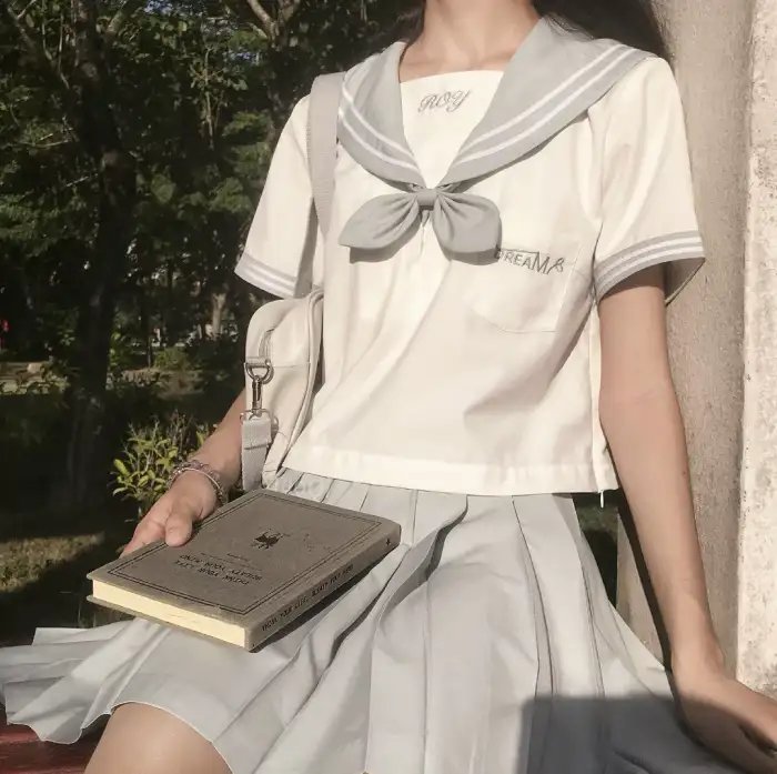 无双赘婿开局就被娘子推上台